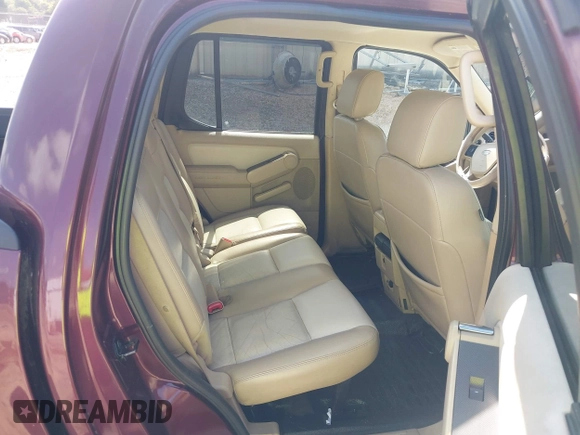 2007 Ford Explorer Sport Trac Limited with VIN 1FMEU33887UA07998, listed as a IAAI auction lot 42506322 with 197,203 mi miles and . Bid and sale history available at DreamBid. Image 8.