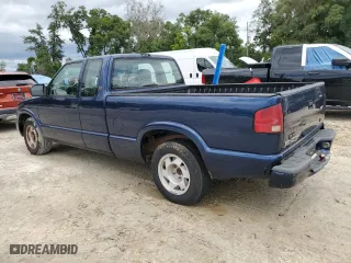 2000 GMC Sonoma SLS with VIN 1GTCS1943Y8123856, listed as a Copart auction lot 65937544 with 158,769 mi miles and Clean Title. Bid and sale history available at carsss.com. Image 2.