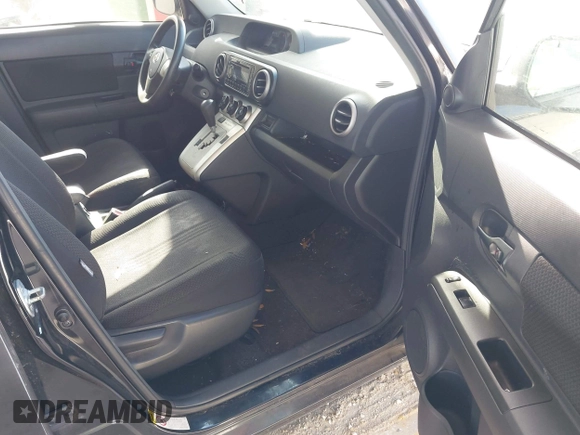 2008 Scion xB z VIN JTLKE50E781048057, wystawiony jako IAAI lot #41950325 z przebiegiem 187 759 mil mil oraz . Historia ofert i sprzedaży dostępna na DreamBid. Obrazek 5.