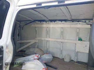 2007 Chevrolet Express Cargo with VIN 1GCGG25V471172398, listed as a IAAI auction lot 42429727 with 288,256 mi miles and . Bid and sale history available at DreamBid. Image 8.