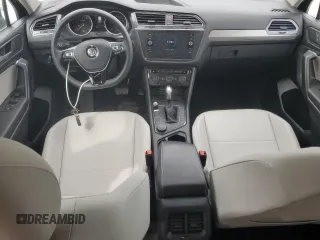 2021 Volkswagen Tiguan SE z VIN 3VV2B7AX3MM154049, wystawiony jako Copart lot #52961955 z przebiegiem 77 349 mil mil oraz Czysty tytuł • Clean title. Historia ofert i sprzedaży dostępna na DreamBid. Obrazek 8.