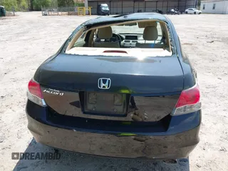 2010 Honda Accord EX-L z VIN 1HGCP2F80AA136658, wystawiony jako IAAI lot #42002868 z przebiegiem 160 450 mil mil oraz . Historia ofert i sprzedaży dostępna na DreamBid. Obrazek 16.