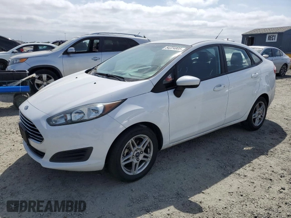 2018 Ford Fiesta SE z VIN 3FADP4BJ4JM133102, wystawiony jako Copart lot #54224805 z przebiegiem 124 307 mil mil oraz Szkoda całkowita • Salvage title. Historia ofert i sprzedaży dostępna na DreamBid. Obrazek 1.