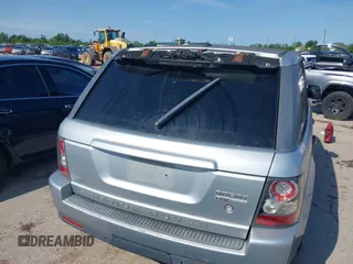 2011 Land Rover Range Rover Sport HSE LUX with VIN SALSK2D46BA269119, listed as a IAAI auction lot 42172365 with Not Provided miles. Bid and sale history available at carsss.com. Image 6.