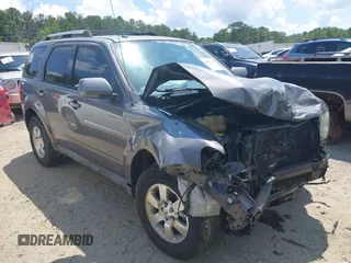 2011 Ford Escape Limited с VIN 1FMCU0EG5BKC05646, выставлен на аукционе IAAI как лот 42567339 с пробегом 196 489 миль миль и . История ставок и продаж доступна на DreamBid. Изображение 1.