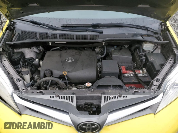2020 Toyota Sienna XLE Auto Access Seat with VIN 5TDYZ3DC4LS025001, listed as a Copart auction lot 58201225 with 120,395 mi miles and Salvage title. Bid and sale history available at DreamBid. Image 12.
