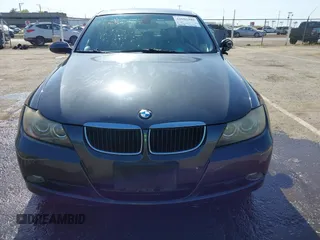 2006 BMW 3 Series 325i with VIN WBAVB13586PT20659, listed as a IAAI auction lot 42085341 with 96,128 mi miles. Bid and sale history available at carsss.com. Image 12.