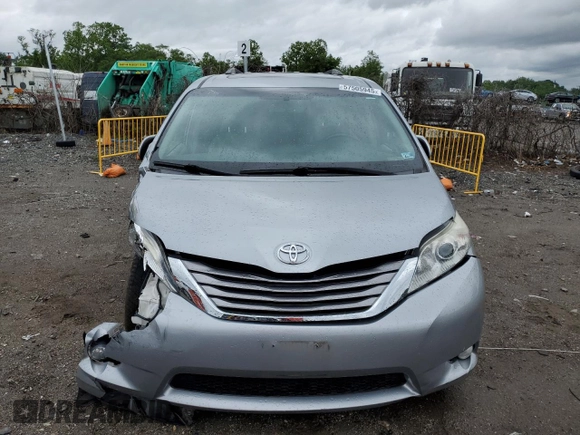 2017 Toyota Sienna XLE Auto Access Seat с VIN 5TDYZ3DC2HS895241, выставлен на аукционе Copart как лот 57505945 с пробегом 178 331 миль миль и Списание • Salvage title. История ставок и продаж доступна на DreamBid. Изображение 5.