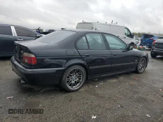2000 BMW M5 z VIN WBSDE9345YBZ94319, wystawiony jako Copart lot #49945325 z przebiegiem 146 571 mil mil oraz Czysty tytuł • Clean title. Historia ofert i sprzedaży dostępna na DreamBid. Obrazek 3.