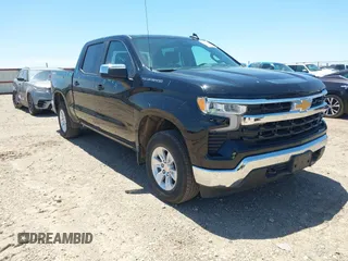 2025 Chevrolet Silverado 1500 LT z VIN 1GCUKDED9SZ130338, wystawiony jako IAAI lot #42245695 z przebiegiem 16 402 mil mil oraz . Historia ofert i sprzedaży dostępna na DreamBid. Obrazek 1.