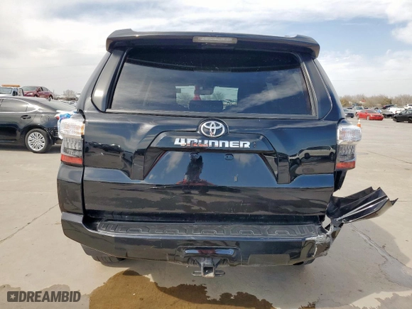 2022 Toyota 4Runner SR5 with VIN JTEEU5JR2N5261477, listed as a Copart auction lot 48479755 with 56,782 mi miles and Salvage Title. Bid and sale history available at carsss.com. Image 6.