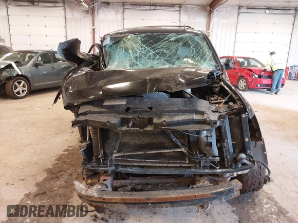 2010 Chevrolet Tahoe LT z VIN 1GNUKBE04AR231293, wystawiony jako IAAI lot #41742745 z przebiegiem Nie podano mil oraz . Historia ofert i sprzedaży dostępna na DreamBid. Obrazek 12.