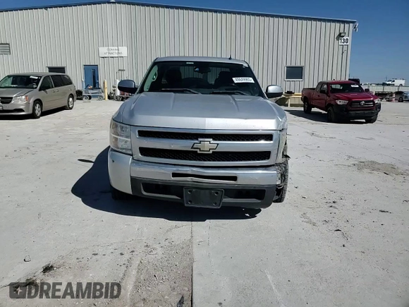 2010 Chevrolet Silverado 1500 LT with VIN 1GCSCSE04AZ186840, listed as a Copart auction lot 49849965 with 301,420 mi miles and Salvage Title. Bid and sale history available at DreamBid. Image 10.