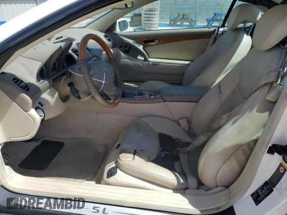 2004 Mercedes-Benz SL 500 z VIN WDBSK75F94F086404, wystawiony jako Copart lot #48960275 z przebiegiem 98 019 mil mil oraz Szkoda całkowita • Salvage title. Historia ofert i sprzedaży dostępna na DreamBid. Obrazek 7.