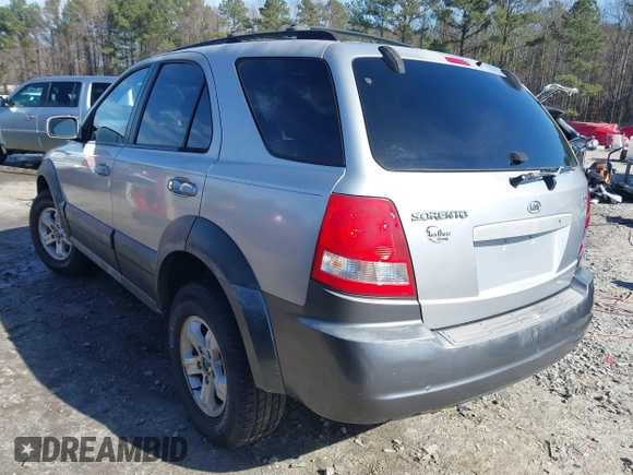 2003 Kia Sorento LX z VIN KNDJC733535052094, wystawiony jako IAAI lot #41461001 z przebiegiem 168 996 mil mil oraz . Historia ofert i sprzedaży dostępna na DreamBid. Obrazek 3.