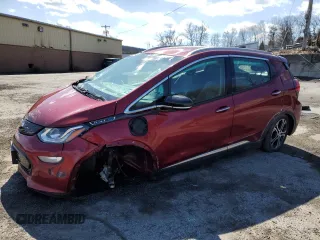 2020 Chevrolet Bolt EV Premier z VIN 1G1FZ6S04L4103928, wystawiony jako Copart lot #49671445 z przebiegiem 74 615 mil mil oraz Szkody całkowita. Historia ofert i sprzedaży dostępna na DreamBid. Obrazek 1.