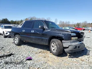 2005 Chevrolet Avalanche LS with VIN 3GNEC12Z65G128462, listed as a Copart auction lot 50082935 with 221,440 mi miles and Salvage title. Bid and sale history available at DreamBid. Image 4.