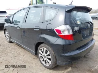 2013 Honda Fit Sport with VIN JHMGE8H59DC046377, listed as a IAAI auction lot 41921693 with 89,704 mi miles. Bid and sale history available at carsss.com. Image 3.