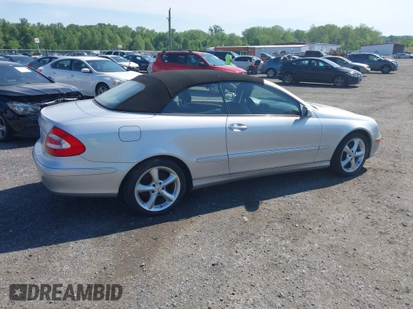 2005 Mercedes-Benz CLK 320 with VIN WDBTK65G55T040420, listed as a IAAI auction lot 42213018 with 32,696 mi miles and . Bid and sale history available at DreamBid. Image 4.