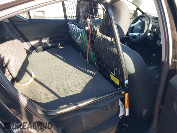 2016 Toyota Prius c One with VIN JTDKDTB3XG1124674, listed as a IAAI auction lot 41976438 with 72,028 mi miles. Bid and sale history available at carsss.com. Image 8.