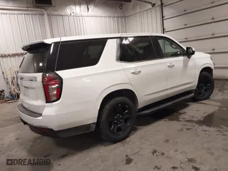 2021 Chevrolet Tahoe Commercial with VIN 1GNSKLED8MR258534, listed as a IAAI auction lot 41645301 with 137,305 mi miles. Bid and sale history available at carsss.com. Image 4.