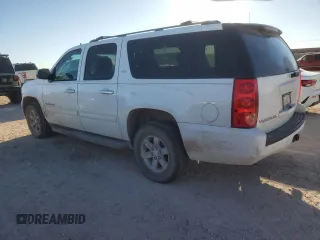 2014 GMC Yukon XL SLT with VIN 1GKS1KE07ER235724, listed as a Copart auction lot 84647084 with 192,625 mi miles and Salvage Title. Bid and sale history available at carsss.com. Image 2.