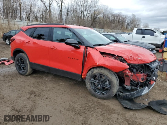 2023 Chevrolet Blazer LT z VIN 3GNKBCR40PS201725, wystawiony jako Copart lot #53100675 z przebiegiem 14 828 mil mil oraz Czysty tytuł • Clean title. Historia ofert i sprzedaży dostępna na DreamBid. Obrazek 4.