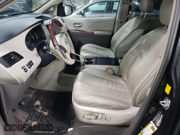 2011 Toyota Sienna XLE z VIN 5TDDK3DC6BS001431, wystawiony jako Copart lot #86715054 z przebiegiem 193 640 mil mil oraz Szkoda całkowita • Salvage title. Historia ofert i sprzedaży dostępna na DreamBid. Obrazek 7.
