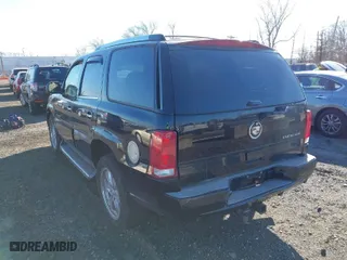 2006 Cadillac Escalade with VIN 1GYEK63NX6R110465, listed as a IAAI auction lot 41268338 with 202,042 mi miles. Bid and sale history available at carsss.com. Image 3.