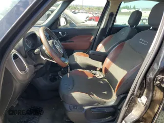 2014 FIAT 500L Trekking with VIN ZFBCFADH4EZ008674, listed as a Copart auction lot 60470524 with 150,428 mi miles and Salvage Title. Bid and sale history available at carsss.com. Image 7.
