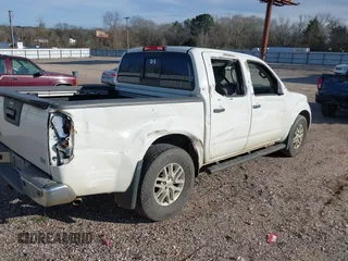 2017 Nissan Frontier SV with VIN 1N6AD0ER7HN767629, listed as a IAAI auction lot 41667498 with 141,018 mi miles and . Bid and sale history available at DreamBid. Image 4.