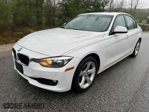 2013 BMW 3 Series 328i xDrive z VIN WBA3B5C52DF595266, wystawiony jako Copart lot #56255645 z przebiegiem 131 540 mil mil oraz Czysty tytuł • Clean title. Historia ofert i sprzedaży dostępna na DreamBid. Obrazek 2.