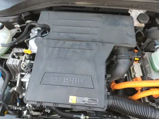 2017 Hyundai Ioniq SEL z VIN KMHC75LC6HU025139, wystawiony jako Copart lot #71532275 z przebiegiem 79 513 mil mil oraz Szkoda całkowita • Salvage title. Historia ofert i sprzedaży dostępna na DreamBid. Obrazek 14.