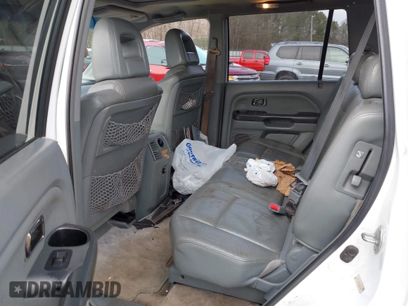 2005 Honda Pilot EX-L z VIN 5FNYF18555B020678, wystawiony jako IAAI lot #41474519 z przebiegiem 250 064 mil mil oraz . Historia ofert i sprzedaży dostępna na DreamBid. Obrazek 8.