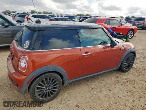 2013 MINI Hardtop S with VIN WMWSV3C55DT392526, listed as a Copart auction lot 62220765 with 152,585 mi miles and Clean title. Bid and sale history available at DreamBid. Image 3.
