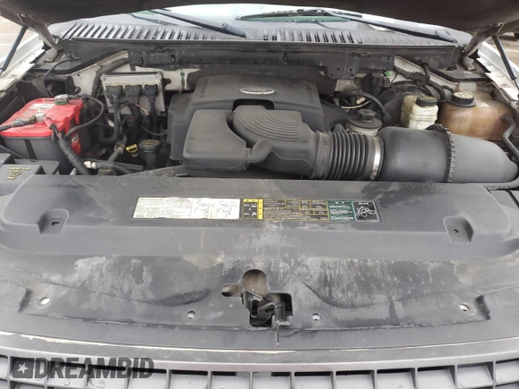 2004 Ford Expedition Special Service with VIN 1FMPU16L04LB11061, listed as a Copart auction lot 58375685 with 190,776 mi miles and Salvage title. Bid and sale history available at DreamBid. Image 12.