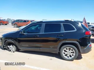 2017 Jeep Cherokee Latitude with VIN 1C4PJLCB4HW586821, listed as a IAAI auction lot 42041642 with 94,161 mi miles and . Bid and sale history available at DreamBid. Image 14.