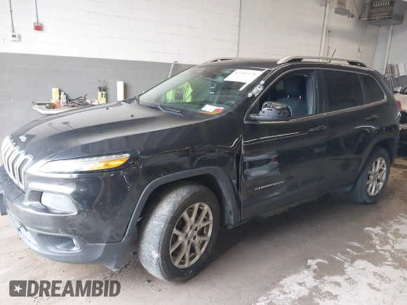 2015 Jeep Cherokee Latitude с VIN 1C4PJMCS6FW792306, выставлен на аукционе IAAI как лот 42311276 с пробегом 162 791 миль миль и . История ставок и продаж доступна на DreamBid. Изображение 17.