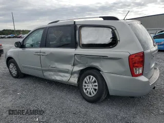 2012 Kia Sedona LX with VIN KNDMG4C77C6456849, listed as a Copart auction lot 69638314 with 206,434 mi miles and Salvage Title. Bid and sale history available at carsss.com. Image 2.