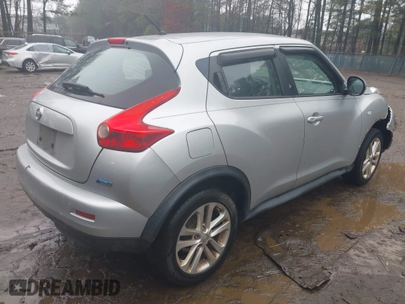 2014 Nissan Juke S with VIN JN8AF5MR6ET354169, listed as a IAAI auction lot 41533736 with 1 mi miles. Bid and sale history available at carsss.com. Image 4.