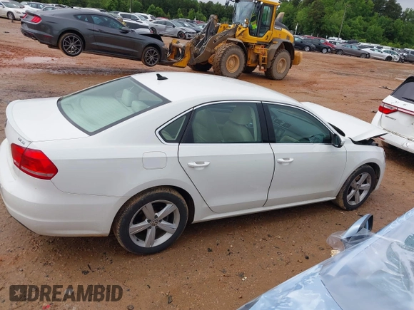 2015 Volkswagen Passat SE с VIN 1VWBS7A32FC055087, выставлен на аукционе IAAI как лот 42358821 с пробегом 80 684 миль миль и . История ставок и продаж доступна на DreamBid. Изображение 14.