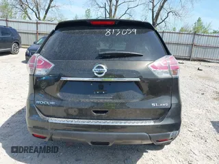 2015 Nissan Rogue SL with VIN 5N1AT2MV9FC813059, listed as a IAAI auction lot 42096904 with 121,494 mi miles and . Bid and sale history available at carsss.com. Image 15.