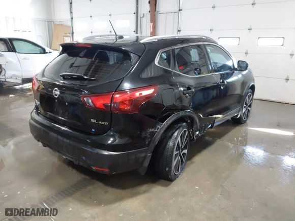 2018 Nissan Rogue Sport S with VIN JN1BJ1CR3JW282514, listed as a IAAI auction lot 41619650 with 149,522 mi miles. Bid and sale history available at carsss.com. Image 4.