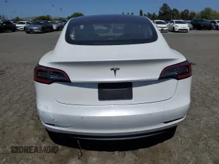 2019 Tesla Model 3 Mid Range with VIN 5YJ3E1EA3KF425125, listed as a Copart auction lot 56072995 with 105,345 mi miles and Salvage Title. Bid and sale history available at DreamBid. Image 6.