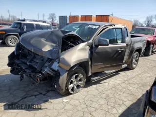 2015 Chevrolet Colorado 4WD Z71 with VIN 1GCGTCE31F1271145, listed as a Copart auction lot 47384745 with 33,045 mi miles and Salvage title. Bid and sale history available at DreamBid. Image 1.
