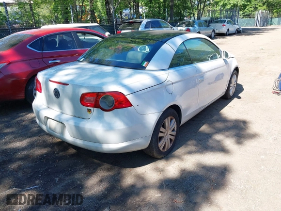 2008 Volkswagen Eos Turbo with VIN WVWAA71F98V040279, listed as a IAAI auction lot 42211570 with 138,453 mi miles and . Bid and sale history available at DreamBid. Image 4.