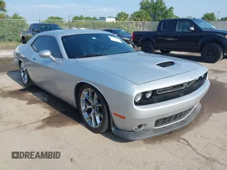 2021 Dodge Challenger GT z VIN 2C3CDZJG0MH680845, wystawiony jako IAAI lot #42201789 z przebiegiem 58 028 mil mil oraz . Historia ofert i sprzedaży dostępna na DreamBid. Obrazek 1.