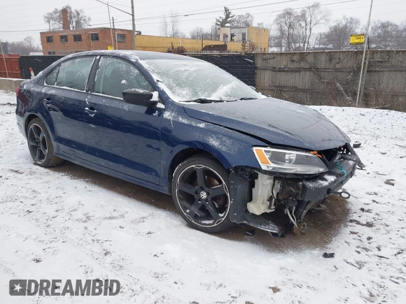 2014 Volkswagen Jetta S z VIN 3VW2K7AJXEM335027, wystawiony jako IAAI lot #41238282 z przebiegiem 157 568 mil mil oraz . Historia ofert i sprzedaży dostępna na DreamBid. Obrazek 1.