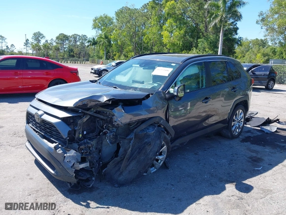2021 Toyota RAV4 XLE Premium with VIN 2T3C1RFV5MC110773, listed as a IAAI auction lot 41863406 with 36,948 mi miles. Bid and sale history available at carsss.com. Image 17.
