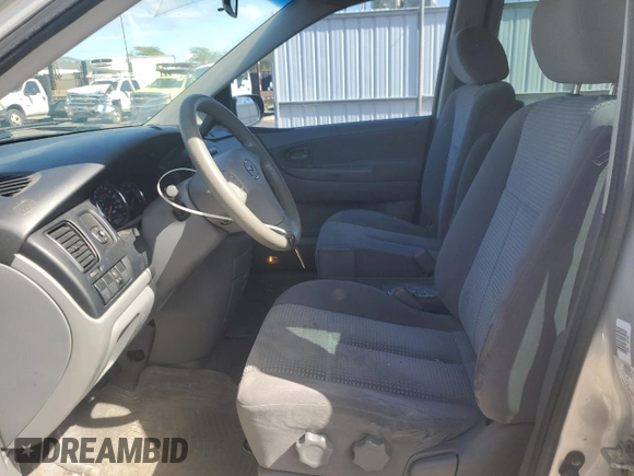 2006 Mazda MPV LX z VIN JM3LW28A060563098, wystawiony jako Copart lot #81003254 z przebiegiem 121 191 mil mil oraz Czysty tytuł • Clean title. Historia ofert i sprzedaży dostępna na DreamBid. Obrazek 7.